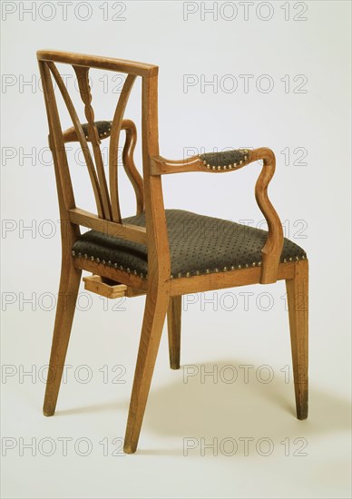 Wooden chair from Hendrik Tollens study (Rotterdam 1780 - Rijswijk 1856), with small drawer at the back, chair seating furniture