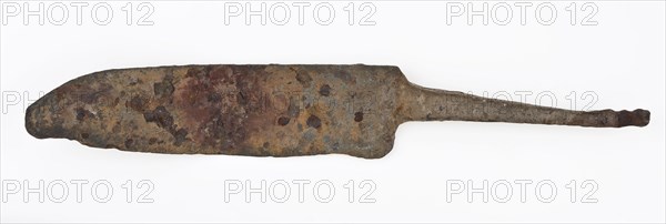 Blade with broken tip and narrowed sting, blade knife cutlery ground find iron metal, archeology Rotterdam rail tunnel cutting