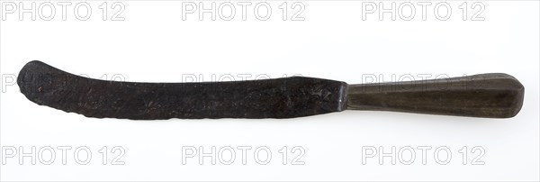 Knife with slightly curved blade and wooden handle, knife cutlery soil find iron wood metal, Long back curved blade
