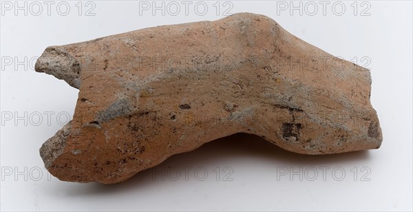 Fragment stoneware image, knee joint, sculpture visual material soil find ceramic stoneware, w 3,4 hand shaped baked Fragment