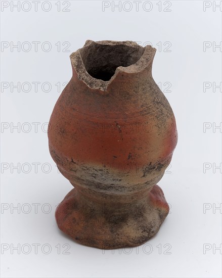 Small stoneware jug with gray and brown color, on squeeze foot, jug be found on the bottom of the ceramic stoneware, w 6,1 hand