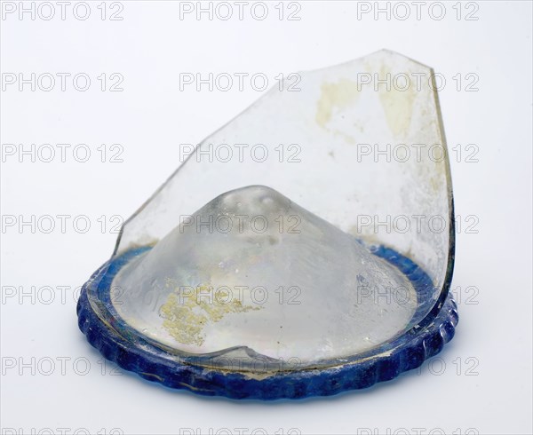 Fragment cup with blue stand ring, bottom and part wall, beaker drinking glass drinking utensils tableware holder soil find