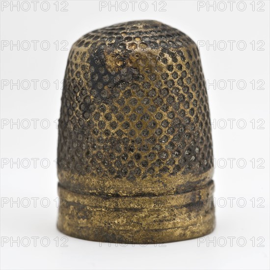 Copper molded thimble without groove at the top, thimble sewing kit soil find copper metal, cast Copper cast thimble