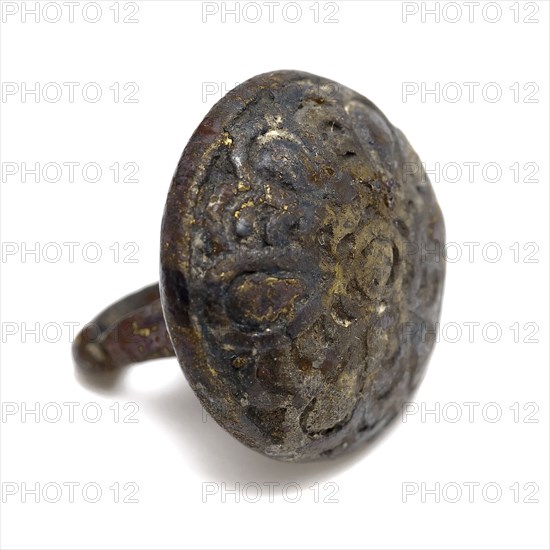 Button with embossed floral decor, knot clothing accessory clothing soil find brass metal, cast drilled Quarter ball pierced rod