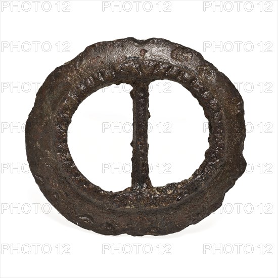 Shoe buckle, buckle with profiled, oval frame, clasp fastener component soil found brass copper metal, cast Shoe buckle