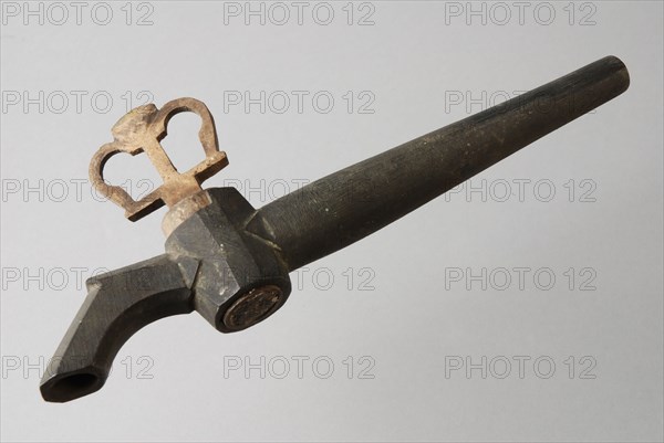 Copper or bronze tap (with non-associated stop 15635), stylized spout, tap part soil find? copper bronze metal, Spout