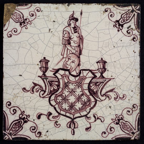 tile manufacturer: Aalmis, Cartouche tile, sentry with spear, corner motif spider, wall tile tile sculpture ceramic earthenware