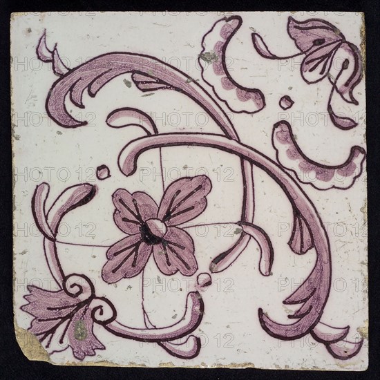 Purple ornament tile, diagonal decor, intersecting leaves, leaf with arch in corner, decentralized flower crossed by four half