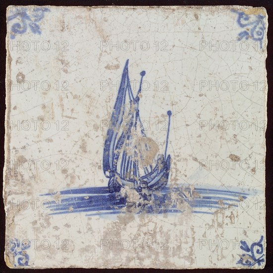 Scene tile, road sailing flat bottom, side view, corner motif oxen head, wall tile tile sculpture ceramic earthenware glaze