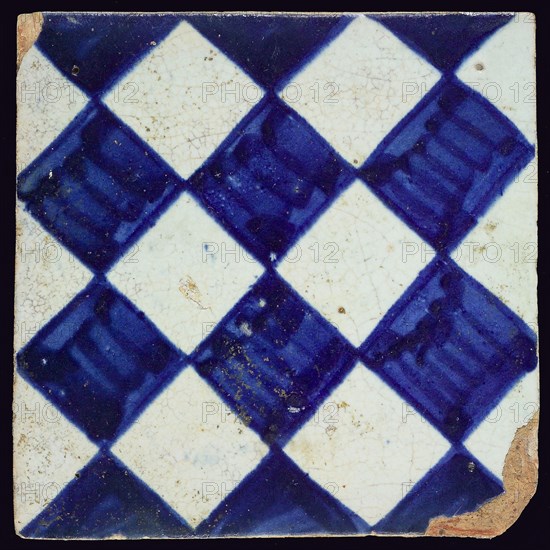 Ornament tile, checkerplate motif, small windows, floor tile tile images ceramic earthenware glaze, Blue on white with dark blue