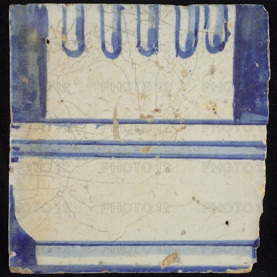 Tile of chimney pilaster, blue on white, part of column with cannelure and foot, chimney pilaster tile pilaster footage fragment