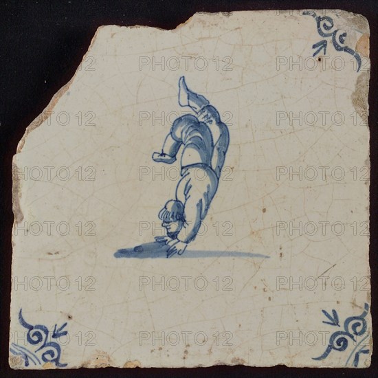 Scene tile, child's play, handstand, corner motif ox's head, wall tile tile sculpture ceramic earthenware glaze, baked 2x glazed