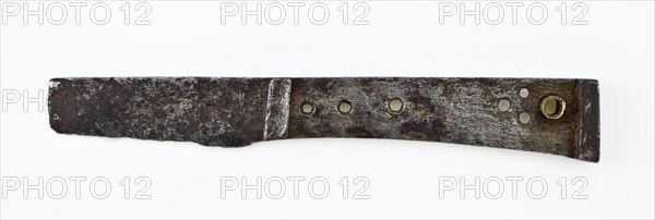 Blade with baffles and plate gong with hood and copper ring, knife cutlery soil find iron brass metal blade, handforged
