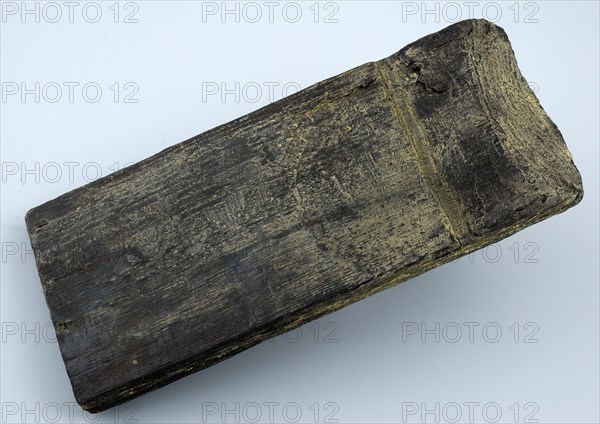 Straight clapplate of tub or barrel with notched and slanted sides, fragment, tons of cockpit cuttings ground find wood, sawn