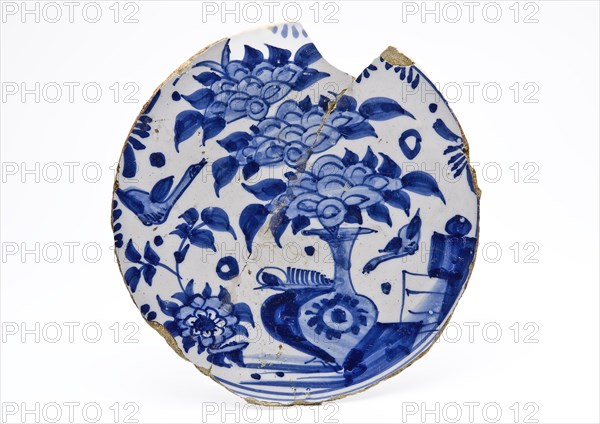 Fragment faience dish with flower vase and birds in Chinese style, dish plate crockery holder soil find ceramic earthenware