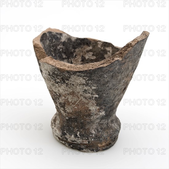 Earthenware lead white pot, unglazed, conical, on stand foot, lead white pot pot holder soil find ceramic pottery, hand-turned