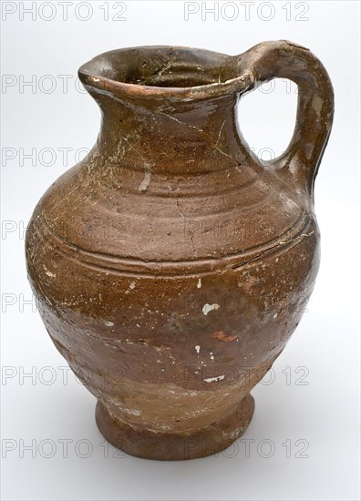 Pottery jug with ear, spout, double incised ring at the bottom of the shoulder, water jug crockery holder soil find ceramic