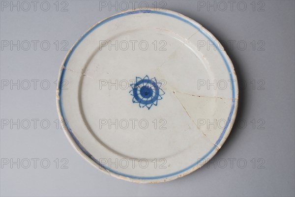 Faience sign on stand, blue decor, small rosette and blue band across flag, plate crockery holder soil find ceramic earthenware