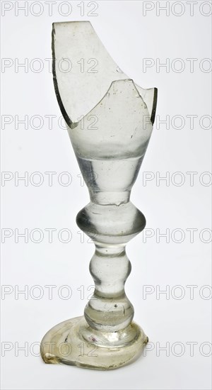 Hand-blown goblet or trumpet glass, colorless clear glass, balustere stem, pontilmark, drinking glass drinking utensils