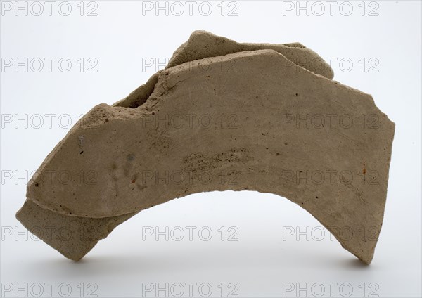 Fragments of baked dish and tile, unglazed, biscuit earthenware, tile image dish dishware holder soil find ceramic pottery, hand