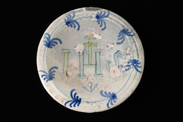 Pottery majolica dish with IHS, misbaksel, dish crockery holder soil find ceramic earthenware glaze tin glaze lead glaze, hand