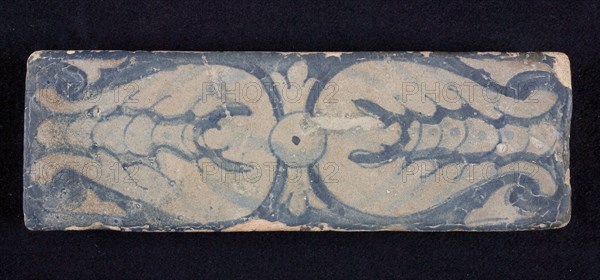 Border tile, blue on white, figurative decor, edge tile wall tile tile sculpture ceramic earthenware enamel, baked 2x painted
