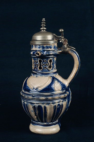 Westerwald stoneware fopkan, pichet trompeur, puzzle jug with ajour neck, kerbschnitt and tin lid, fopkan, pichet trompeur