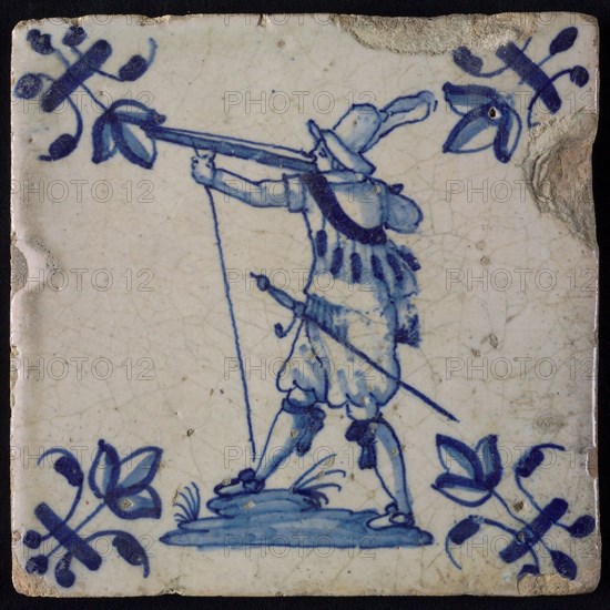 White tile with blue warrior, corner pattern lily, wall tile tile sculpture ceramic earthenware glaze, baked 2x glazed painted
