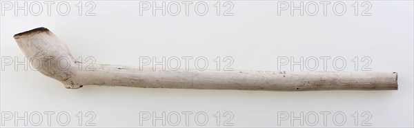 Clay pipe with heel mark and French lily embossed in stem, clay pipe smoking equipment smoke floor pottery ceramics pottery