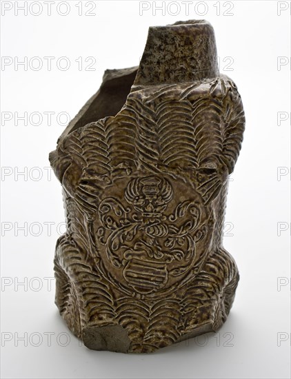 Stoneware covered jar in the form of bear with coat of arms in its claws, lid jar pot holder soil find model ceramic stoneware