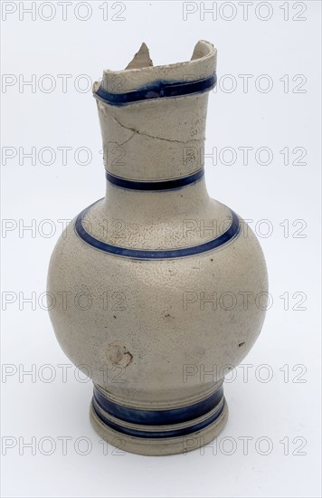 Stoneware jug, with five blue piping, shaving clip, belly model with long neck, jug crockery holder soil find ceramic stoneware
