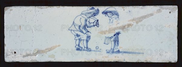 Border tile, double child's play, ball game, edge tile wall tile tile sculpture ceramic earthenware glaze, baked 2x glazed