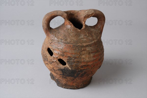 Earthenware jug with double ears, rotating braces on shoulder and protruding neck, jug crockery holder soil find ceramic