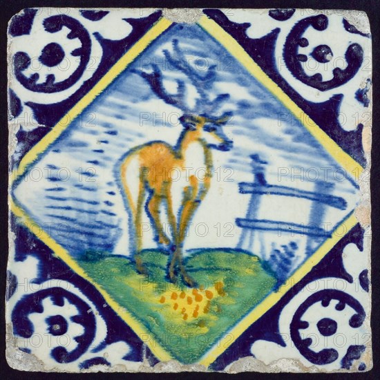 Animal tile, deer on small piece, corner motif palmet, wall tile tile sculpture ceramics pottery glaze tin glaze, baked 2x