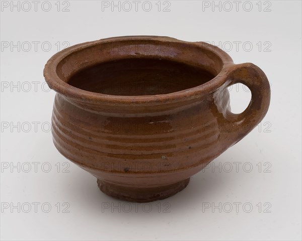 Pottery chamber pot, easy to use, double conical in shape with standing ear, pot holder sanitary soil find ceramic earthenware