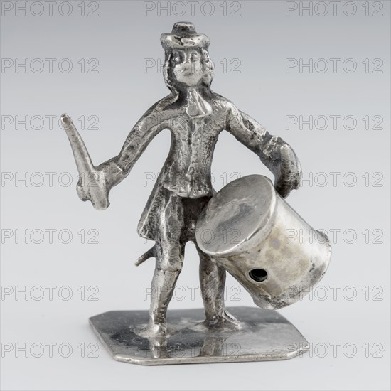 Silver miniature drum, figurine sculpture sculpture toy relaxing tool miniature model silver, cast Man with drum two picksticks
