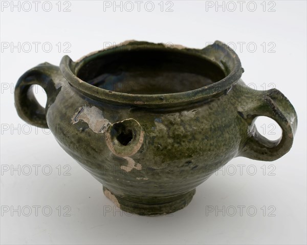 Pottery room pot, white shard, green glazed, two bandors, spout, on stand, spout pottery pot pottery holder earthenware foundry