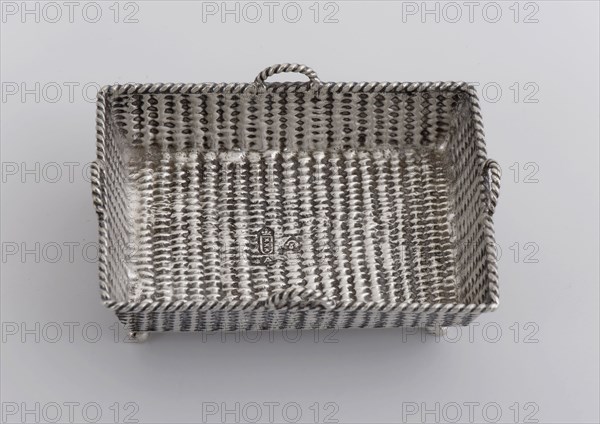 Silversmith: Arnoldus van Geffen, Silver rectangular miniature diaper basket, diaper basket basket dolls toy relaxing medium