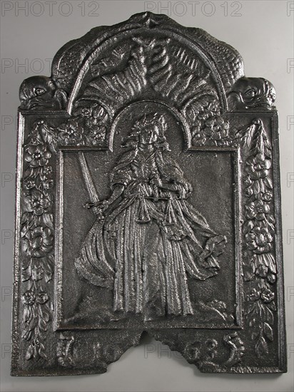 Fireback Lady Justice, Justice, year 1663, fire place, cast Rectangular with arch at the top where dolphins Wide edge