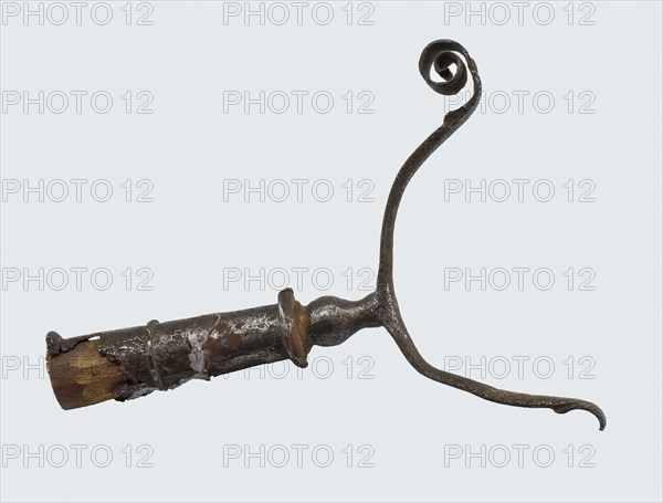 Metal forquet, support fork with curled ends for supporting musket Spanish Style, forquet soil find metal iron metal