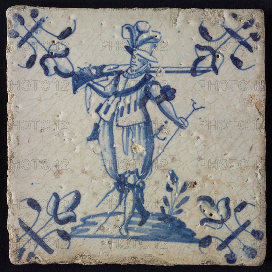 White tile with blue warrior, corner pattern lily, wall tile tile sculpture ceramic earthenware glaze, baked 2x glazed painted