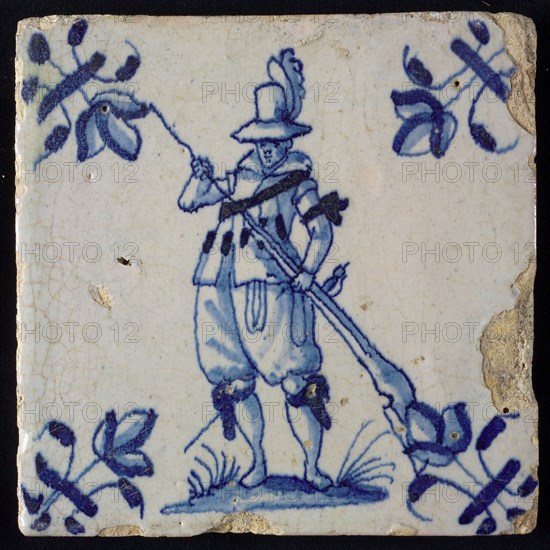 White tile with blue warrior, corner pattern lily, wall tile tile sculpture ceramic earthenware glaze, baked 2x glazed painted