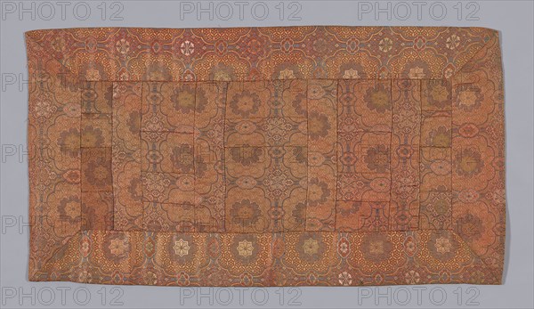 Zagu (Seating Mat), Edo period (1615–1868), 1775/1800, Japan, compound satin weave, silk and gilt-paper, 50.6 x 93 cm (20 x 36 5/8 in.)
