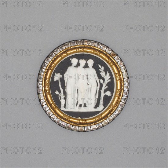 Cameo with Three Graces, Late 18th century, Wedgwood Manufactory, England, founded 1759, Burslem, Stoneware (jasperware), Diam. 4.1 cm (1 5/8 in.)