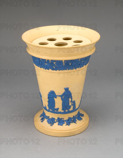 Vase, 1820/20, Wedgwood Manufactory, England, founded 1759, Burslem, Stoneware (caneware) with applied blue decoration, H: 18.4 cm (7 1/4 in.), diam. 14.6 cm (5 3/4 in.)