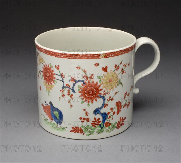 Mug, c. 1760/70, Worcester Porcelain Factory, Worcester, England, founded 1751, Worcester, Soft-paste porcelain, polychrome enamels, H. 12.6 cm (4 15/16 in.), diam. 12.1 cm (4 3/4 in.);