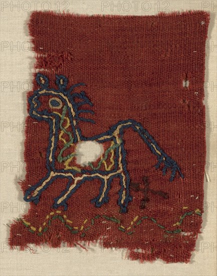 Fragment, Roman period (30 B.C.– 641 A.D.)/Arab period (641–969), 6th/8th century, Coptic, Egypt, Egypt, Wool, tapestry weave, embroidered, 12.7 × 9.8 cm (5 × 3 7/8 in.)