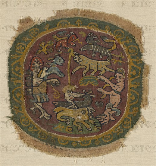 Fragment, Roman period (30 B.C.–641 A.D.)/Arab period (641–969), 6th/8th century, Coptic, Egypt, Egypt, Linen and wool, tapestry weave, 22.9 × 22.9 cm (9 × 9 in.)