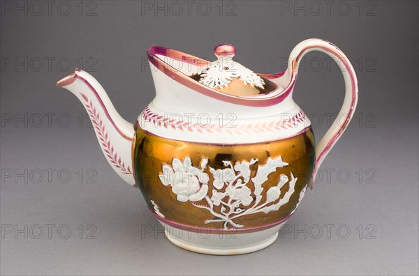 Teapot with Symbols of England, Ireland, and Scotland, c. 1830, England, Staffordshire, Staffordshire, Earthenware with copper lustre decoration, H. 14 cm (5 1/2 in.)