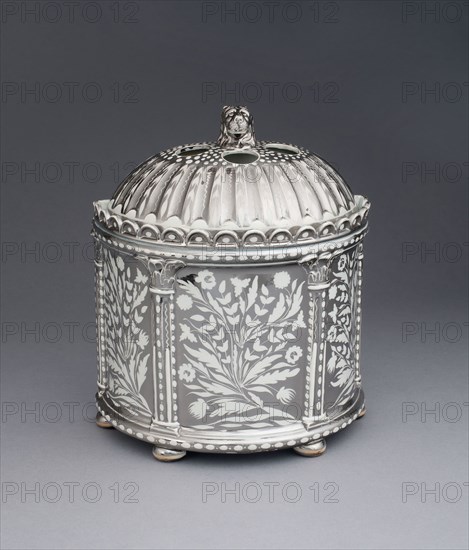 Potpourri Jar, 1810/20, England, Staffordshire, Staffordshire, Lead-glazed earthenware with lustre decoration, H. 21 cm (8 1/4 in.)